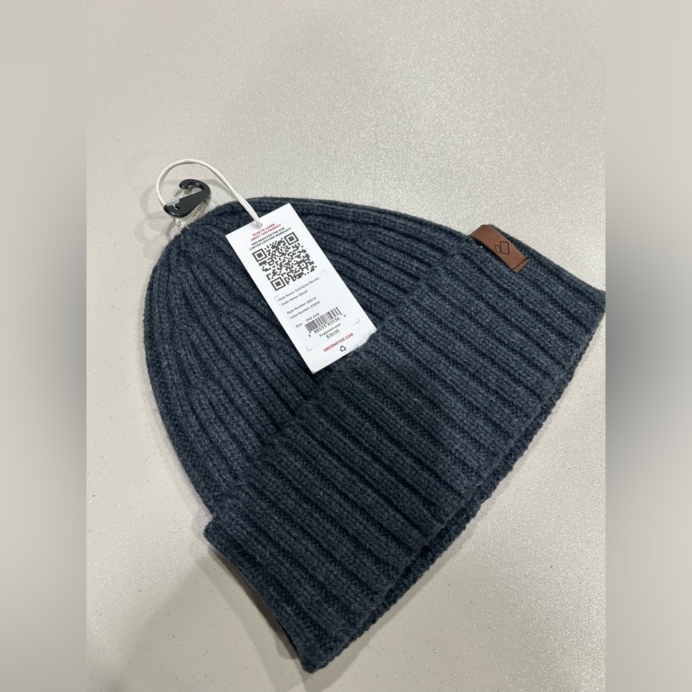 Obermeyer Women's Subalpine Beanie Hat Basalt Black NWT Cuff Knit Acrylic